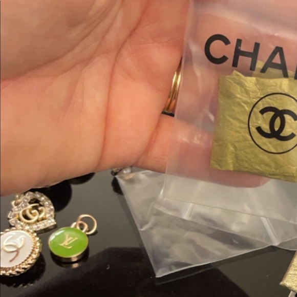 Pendant - Picture 7 of 7